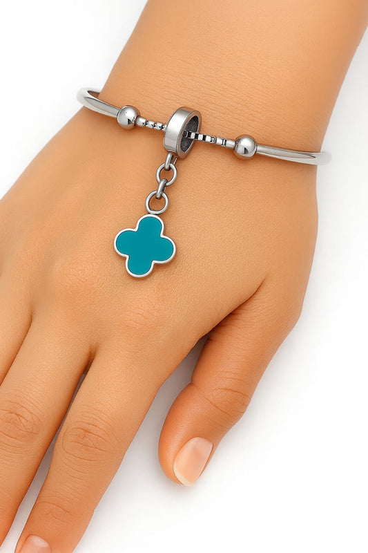 Elegant 925 Silver Adjustable Bracelet with Clover Charm